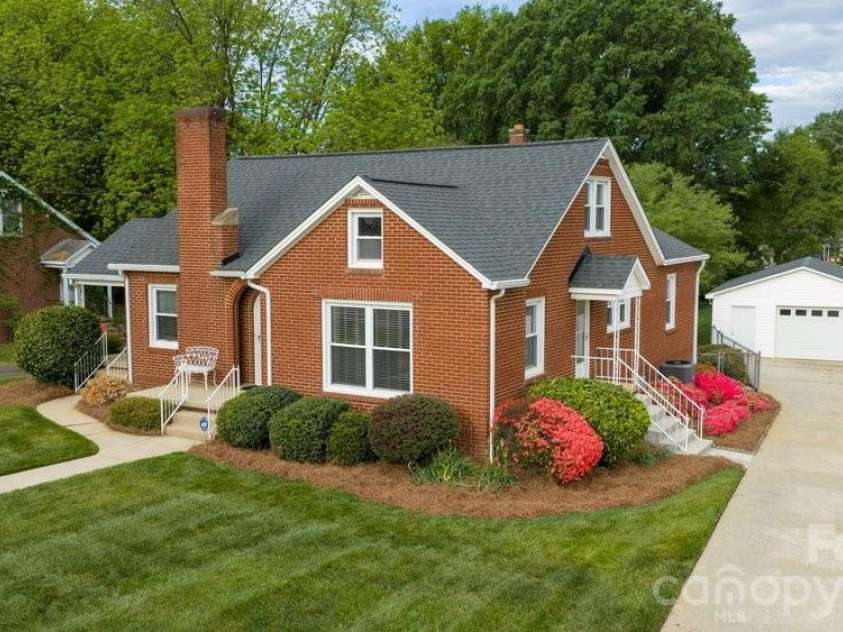 124 Rumple Street, Troutman, NC 28166.  MLS# CAR4372902, YatesRealty ID 16654. 