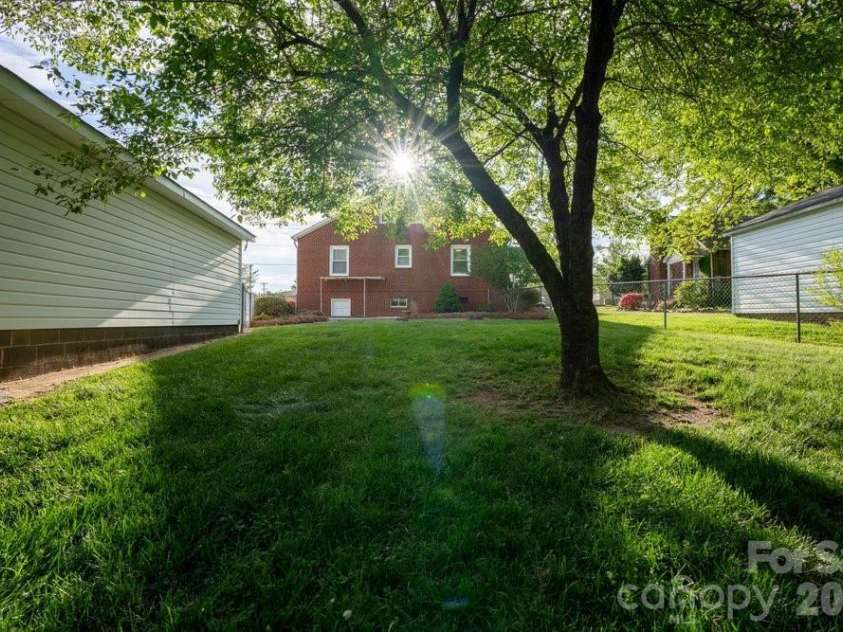 124 Rumple Street, Troutman, NC 28166.  MLS# CAR4372902, YatesRealty ID 16654. 