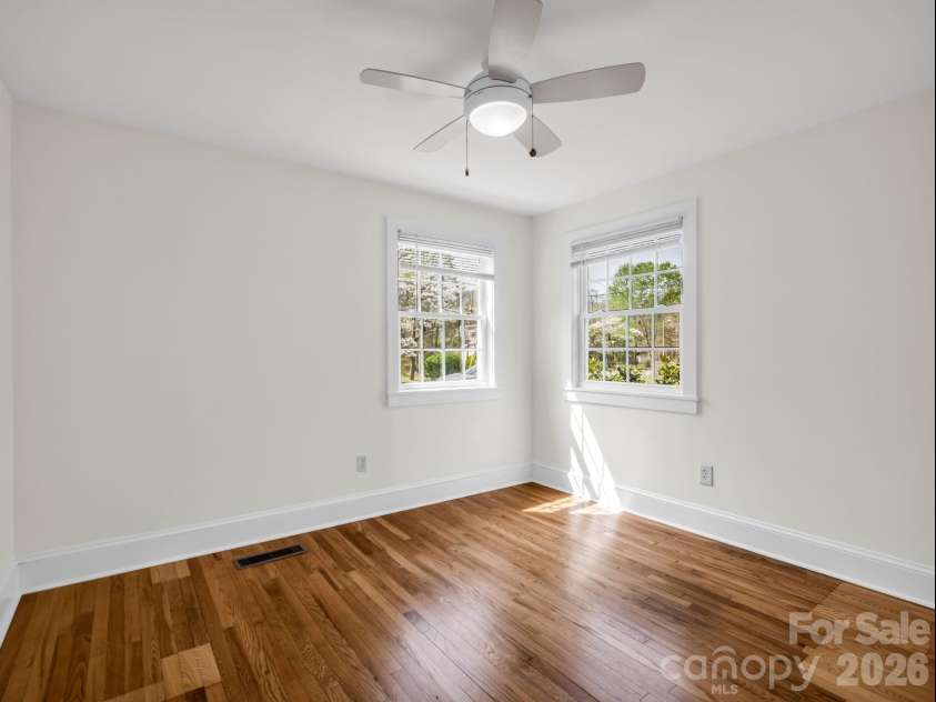 212 Vance Avenue, Black Mountain, NC 28711.  MLS# CAR4367004, YatesRealty ID 16655. Guest room.