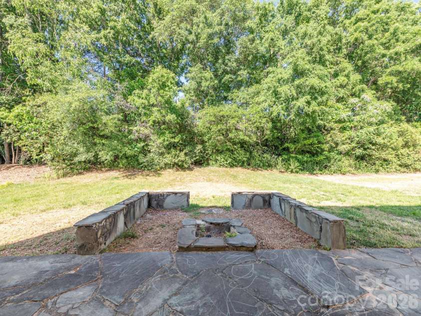 11709 Borchetta Drive, Charlotte, NC 28277.  MLS# CAR4366658, YatesRealty ID 16657. 