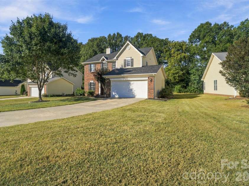11709 Borchetta Drive, Charlotte, NC 28277.  MLS# CAR4429029, YatesRealty ID 16657. 