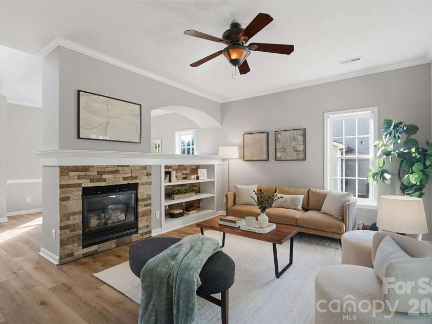 11709 Borchetta Drive, Charlotte, NC 28277.  MLS# CAR4429029, YatesRealty ID 16657. 