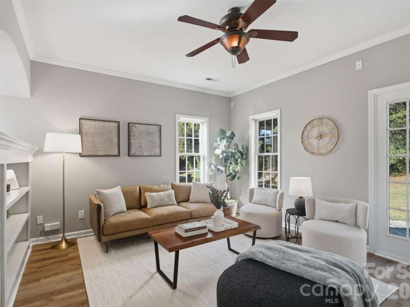 11709 Borchetta Drive, Charlotte, NC 28277.  MLS# CAR4429029, YatesRealty ID 16657. 