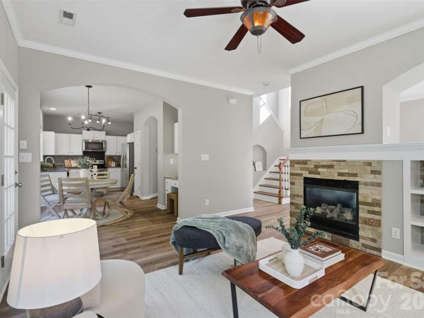 11709 Borchetta Drive, Charlotte, NC 28277.  MLS# CAR4429029, YatesRealty ID 16657. 