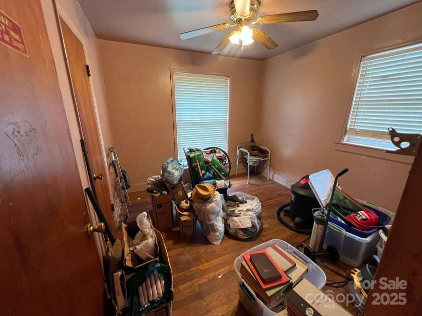 4414 Birkdale Drive, Charlotte, NC 28208.  MLS# CAR4261257, YatesRealty ID 16659. 