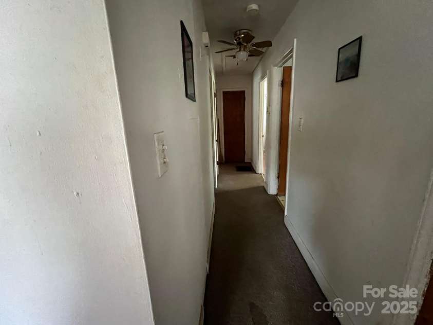 4414 Birkdale Drive, Charlotte, NC 28208.  MLS# CAR4261257, YatesRealty ID 16659. 