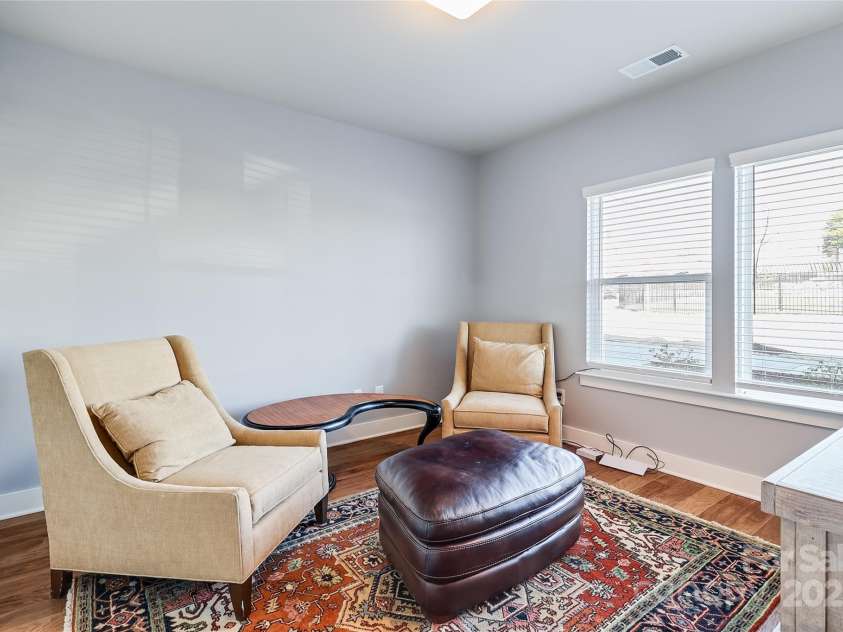 2123 Isom Street, Charlotte, NC 28208.  MLS# CAR4226321, YatesRealty ID 1666. 1st floor bedroom