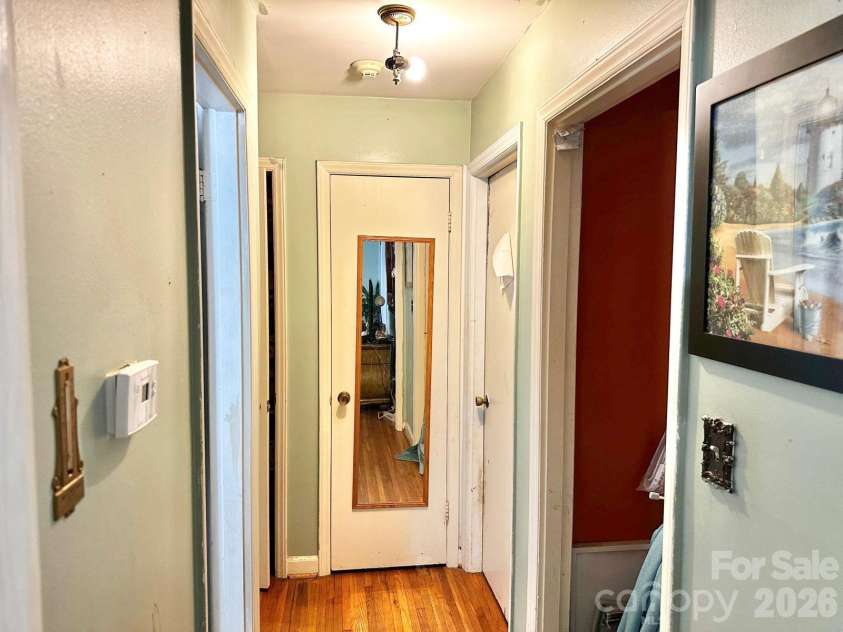 310 Hollis Road, Charlotte, NC 28209.  MLS# CAR4343083, YatesRealty ID 1666. 