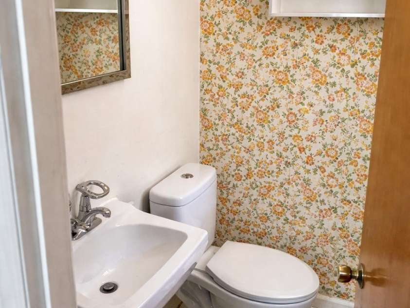 310 Hollis Road, Charlotte, NC 28209.  MLS# CAR4343083, YatesRealty ID 1666. 