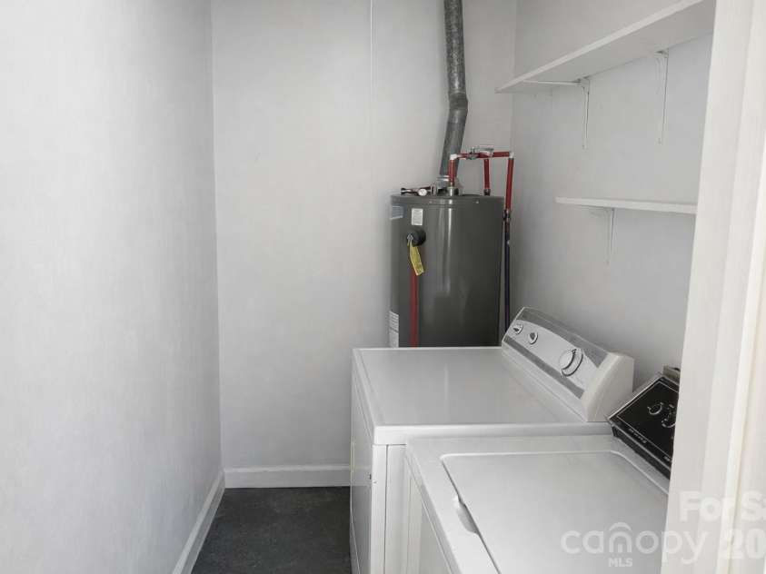 310 Hollis Road, Charlotte, NC 28209.  MLS# CAR4343083, YatesRealty ID 1666. 