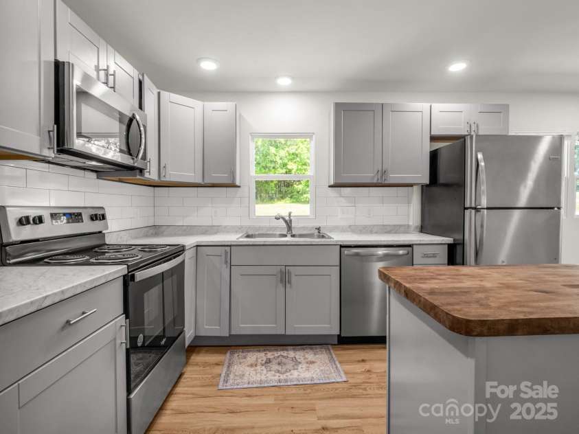 2313 Eleanor Drive, Shelby, NC 28150.  MLS# CAR4254818, YatesRealty ID 16660. 