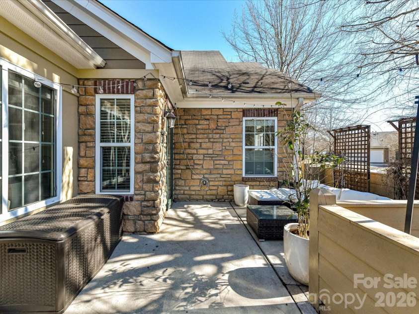 5433 Prosperity View Drive, Charlotte, NC 28269.  MLS# CAR4373751, YatesRealty ID 16660. 