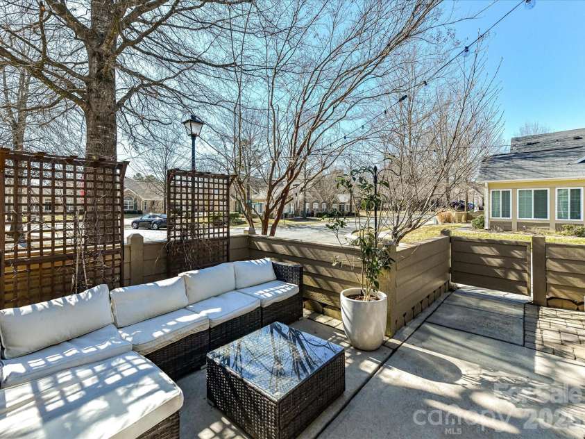 5433 Prosperity View Drive, Charlotte, NC 28269.  MLS# CAR4373751, YatesRealty ID 16660. 