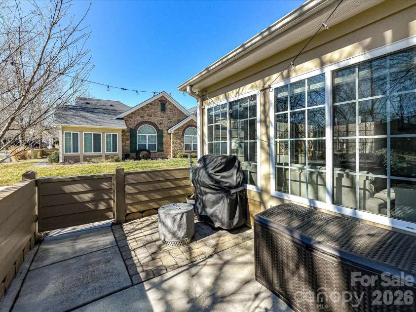 5433 Prosperity View Drive, Charlotte, NC 28269.  MLS# CAR4373751, YatesRealty ID 16660. 
