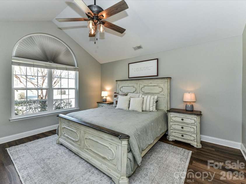 5433 Prosperity View Drive, Charlotte, NC 28269.  MLS# CAR4373751, YatesRealty ID 16660. 