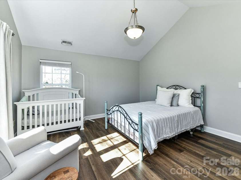 5433 Prosperity View Drive, Charlotte, NC 28269.  MLS# CAR4373751, YatesRealty ID 16660. 