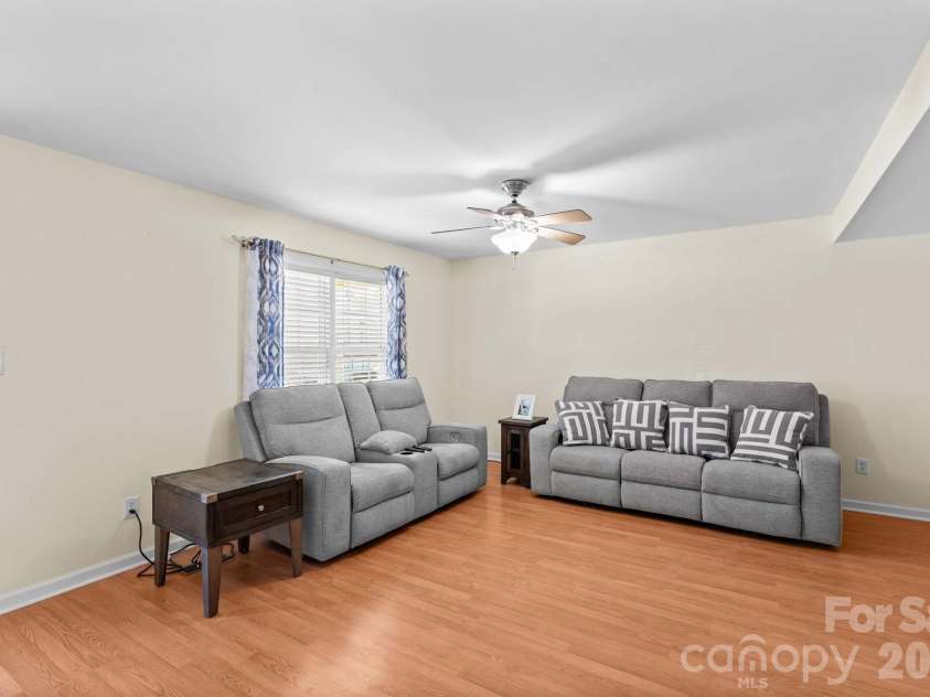219 19th Avenue, Hickory, NC 28602.  MLS# CAR4353222, YatesRealty ID 16661. 