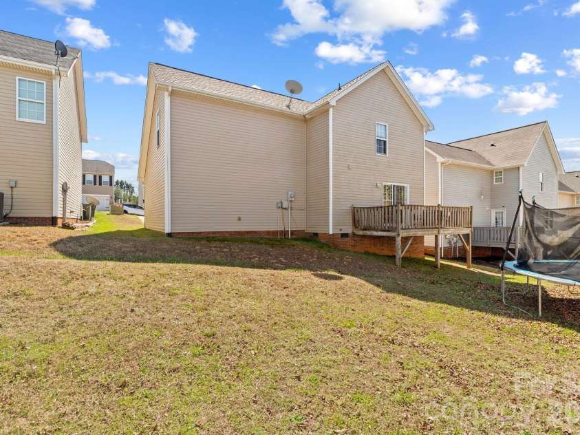 219 19th Avenue, Hickory, NC 28602.  MLS# CAR4353222, YatesRealty ID 16661. 