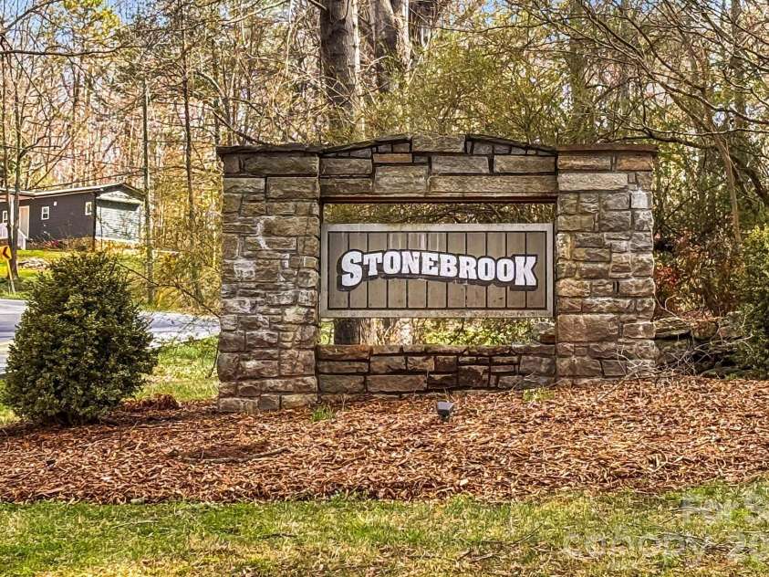 219 19th Avenue, Hickory, NC 28602.  MLS# CAR4353222, YatesRealty ID 16661. 