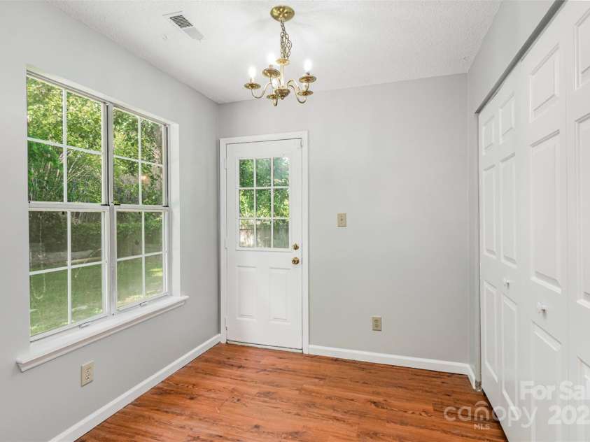 9021 Louvaine Drive, Charlotte, NC 28227.  MLS# CAR4255378, YatesRealty ID 16661. 