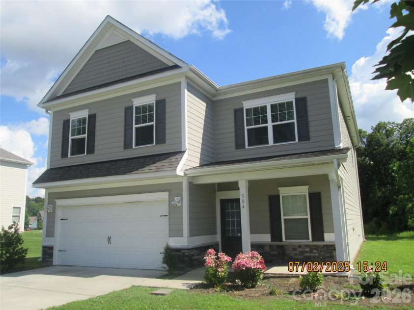 504 Stone River Parkway, Mount Holly, NC 28120.  MLS# CAR4280796, YatesRealty ID 16663. Welcome home!!