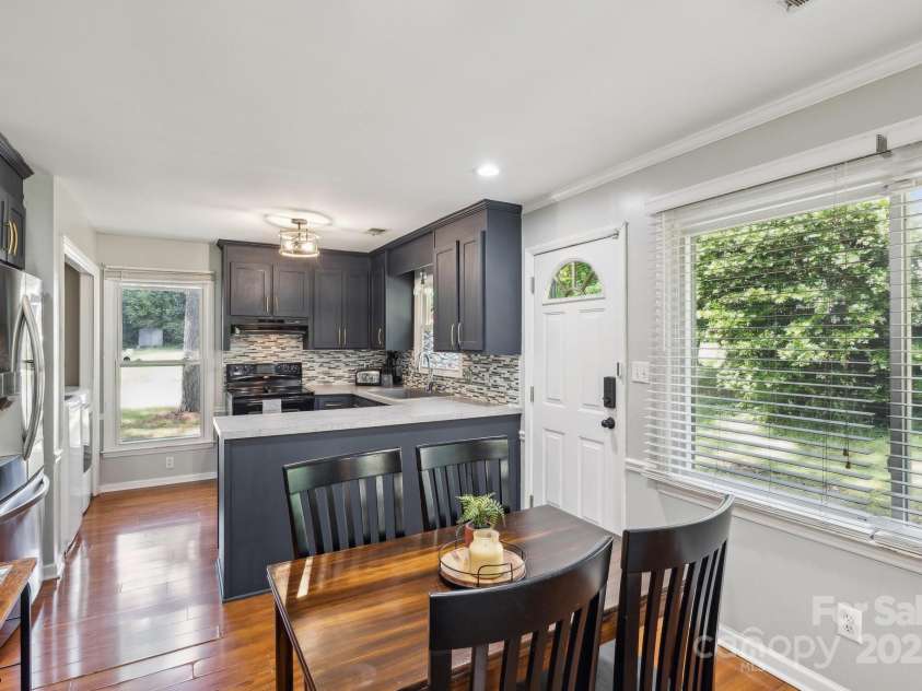 6412 Old Meadow Road, Charlotte, NC 28227.  MLS# CAR4250974, YatesRealty ID 16663. 