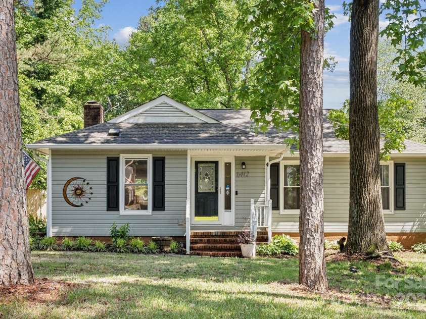 6412 Old Meadow Road, Charlotte, NC 28227.  MLS# CAR4250974, YatesRealty ID 16663. 