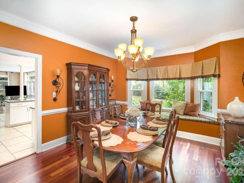 3409 Pondview Lane, Charlotte, NC 28210.  MLS# CAR4242135, YatesRealty ID 16664. 