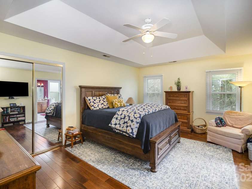 3409 Pondview Lane, Charlotte, NC 28210.  MLS# CAR4242135, YatesRealty ID 16664. 