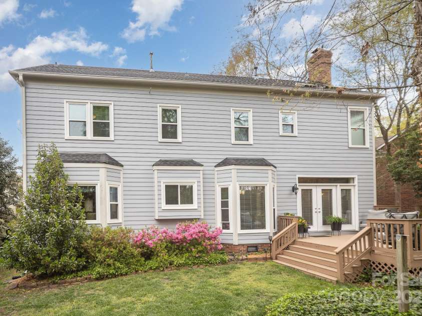 3409 Pondview Lane, Charlotte, NC 28210.  MLS# CAR4242135, YatesRealty ID 16664. 