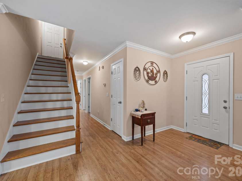 400 Honey Locust Trail, Whittier, NC 28789.  MLS# CAR4352919, YatesRealty ID 16664. 