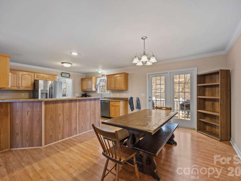 400 Honey Locust Trail, Whittier, NC 28789.  MLS# CAR4352919, YatesRealty ID 16664. 