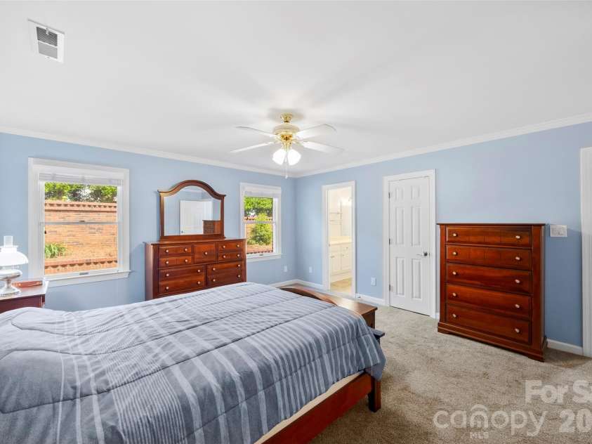 1940 Wexford Court, Gastonia, NC 28054.  MLS# CAR4366097, YatesRealty ID 16666. 