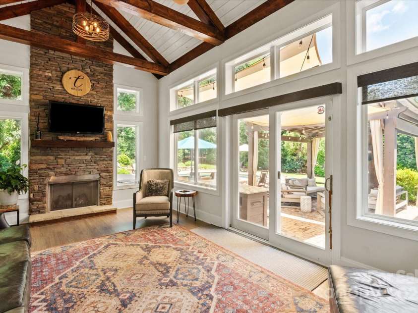 1085 Wessington Manor Lane, Fort Mill, SC 29715.  MLS# CAR4261252, YatesRealty ID 16668. 