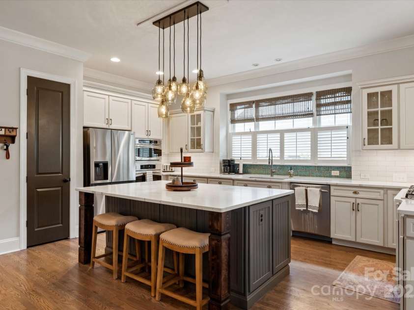1085 Wessington Manor Lane, Fort Mill, SC 29715.  MLS# CAR4261252, YatesRealty ID 16668. 