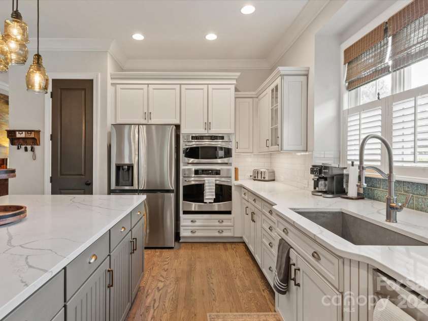 1085 Wessington Manor Lane, Fort Mill, SC 29715.  MLS# CAR4261252, YatesRealty ID 16668. 