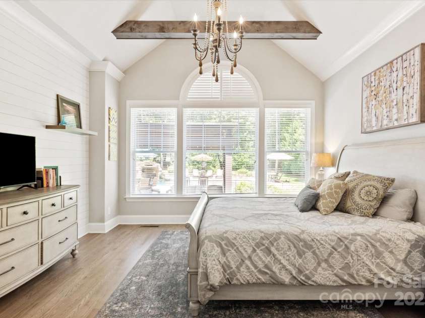 1085 Wessington Manor Lane, Fort Mill, SC 29715.  MLS# CAR4261252, YatesRealty ID 16668. 