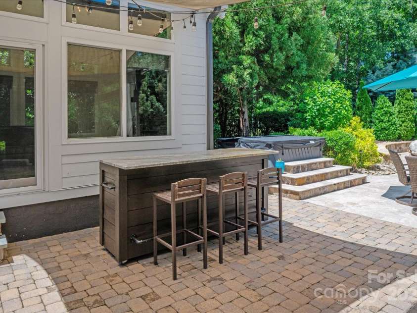 1085 Wessington Manor Lane, Fort Mill, SC 29715.  MLS# CAR4261252, YatesRealty ID 16668. 