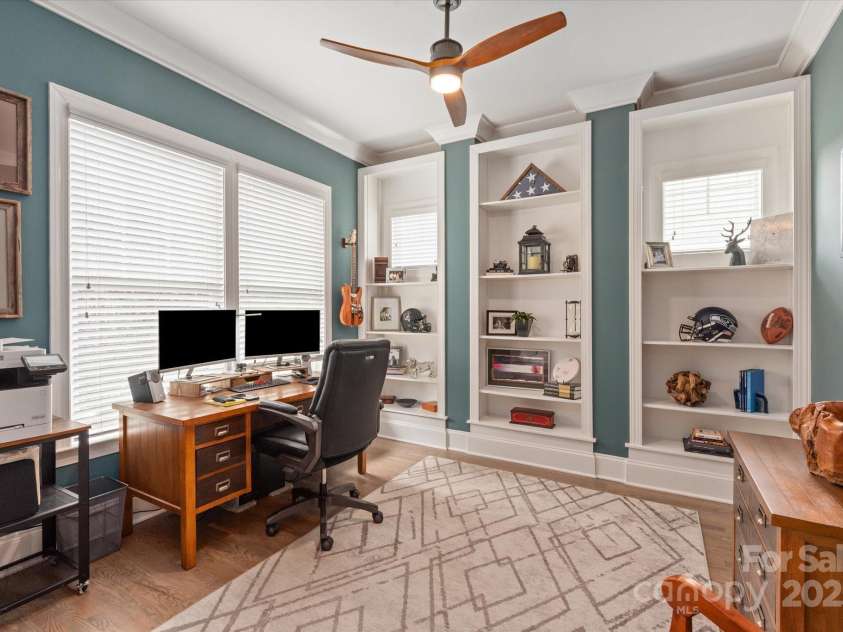 1085 Wessington Manor Lane, Fort Mill, SC 29715.  MLS# CAR4261252, YatesRealty ID 16668. 
