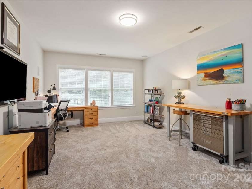 1085 Wessington Manor Lane, Fort Mill, SC 29715.  MLS# CAR4261252, YatesRealty ID 16668. 