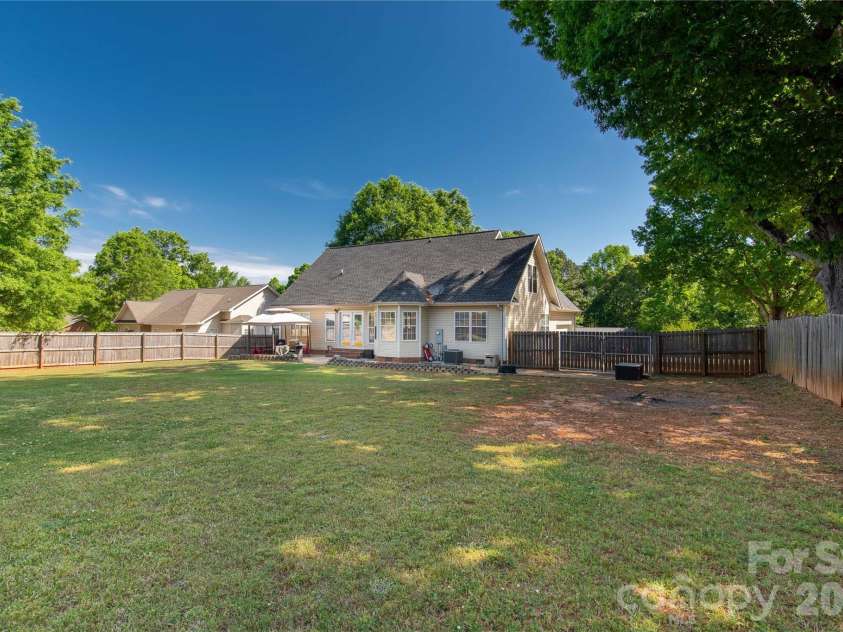 1530 Danlee Drive, Lancaster, SC 29720.  MLS# CAR4369889, YatesRealty ID 16668. 