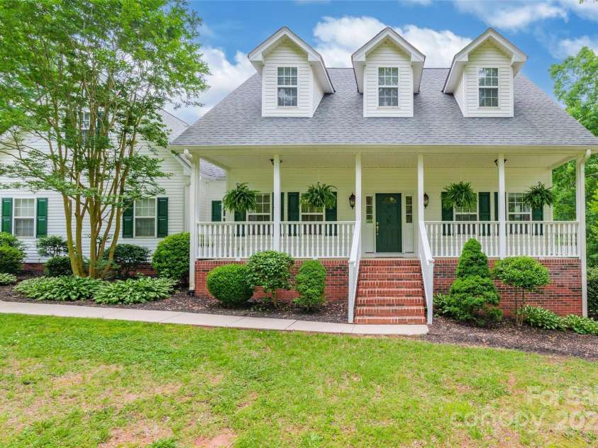 132 Homeplace Lane, Statesville, NC 28625.  MLS# CAR4261459, YatesRealty ID 16669. 