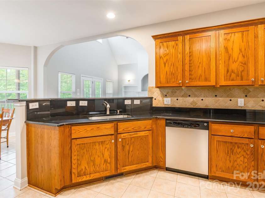 132 Homeplace Lane, Statesville, NC 28625.  MLS# CAR4261459, YatesRealty ID 16669. 