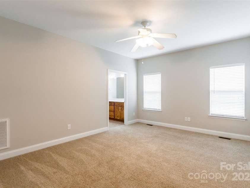 132 Homeplace Lane, Statesville, NC 28625.  MLS# CAR4261459, YatesRealty ID 16669. 