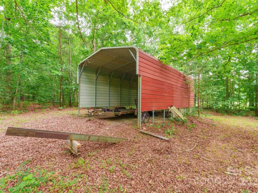 132 Homeplace Lane, Statesville, NC 28625.  MLS# CAR4261459, YatesRealty ID 16669. 