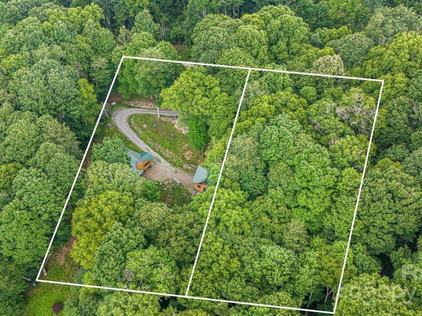 73 Oak Ridge Court, Mars Hill, NC 28754.  MLS# CAR4166537, YatesRealty ID 1667. Double lot for added privacy.