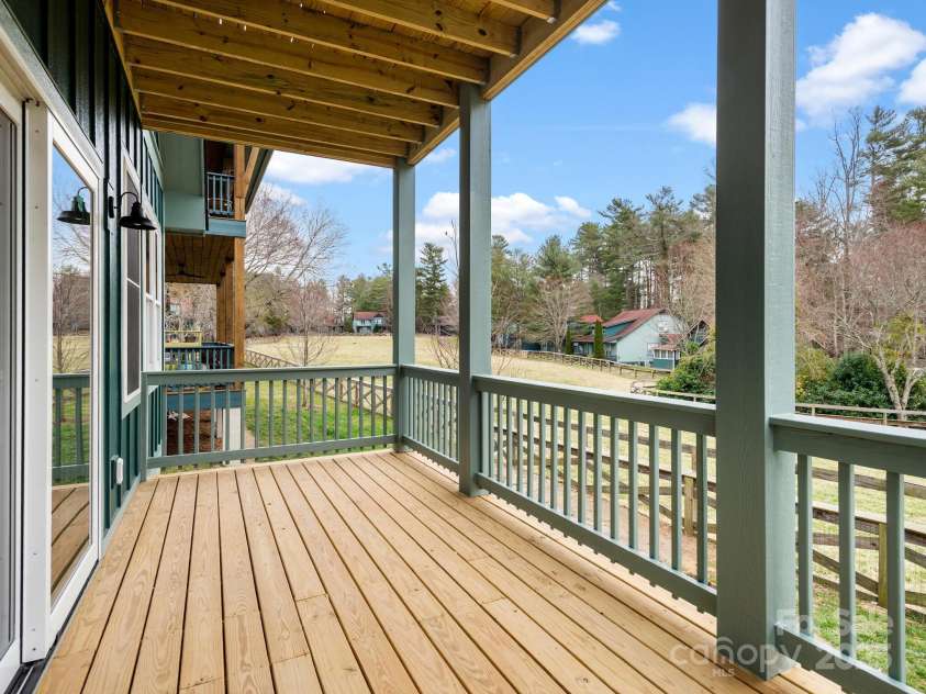 111 Waterlily Drive, Flat Rock, NC 28731.  MLS# CAR4233439, YatesRealty ID 16671. 
