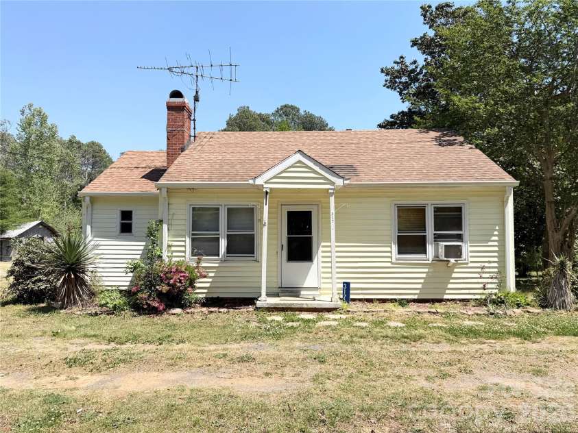 317 NC 742 Highway, Wadesboro, NC 28170.  MLS# CAR4370450, YatesRealty ID 16671. 