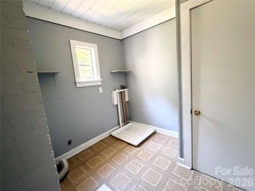 317 NC 742 Highway, Wadesboro, NC 28170.  MLS# CAR4370450, YatesRealty ID 16671. 