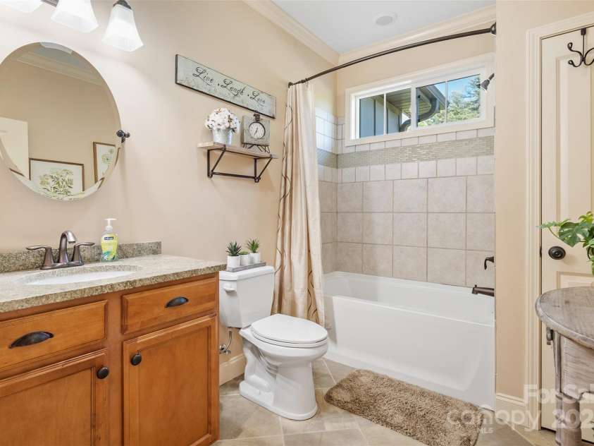 51 Cherry Ridge Lane, Weaverville, NC 28787.  MLS# CAR4261548, YatesRealty ID 16672. 